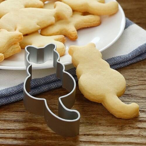 2pcs Cat Shaped Baking Mold Kitchen Cookie Cutter Aluminium Mold Cake Cookies Pastry Baking Cutter Mould Cake Decorating Tools