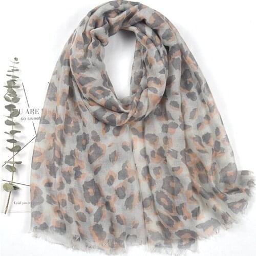2021 Fashion Leopard Print Fringe Scarf Shawls Long Soft Beach Flower Scarves Hijab Wrap