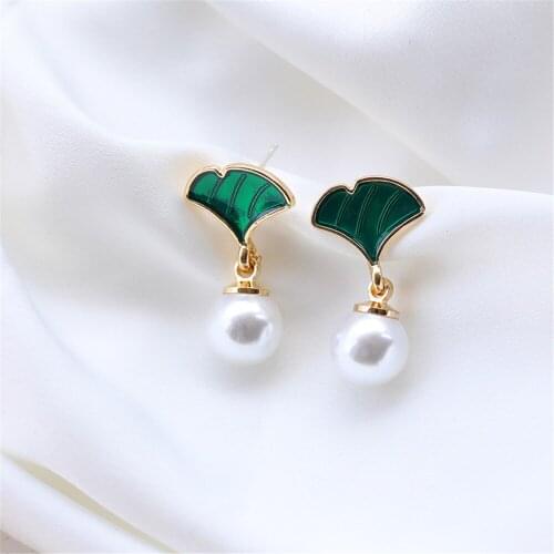 NEW Fashion Ginkgo Green Pearl Earrings Small Pure And Fresh, Elegant Women Han Edition Earring Ornaments