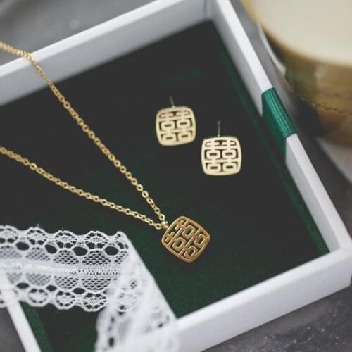 YUN RUO Gold Color Chinese Style Hi-word Pendant Necklace Titanium Steel Woman Jewelry Birthday Gift Never Fade Drop Shipping