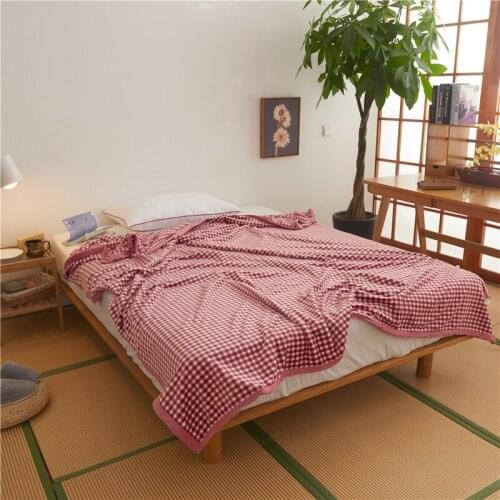 Thicken bedspread blanket 200x230cm High Density Super Soft Flannel Blanket to on for the sofa/Bed/Car Portable Plaids