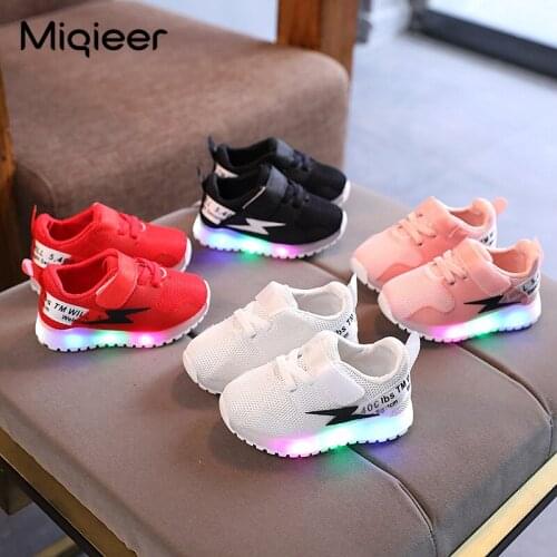 2021 Spring Autumn Children LED Shoes Boys Girls Luminous Sneakers Breathable Mesh Soft Non-slip Casual Kid Glowing Sport Shoes