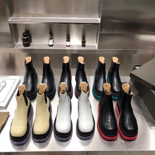 New Red Thick Sole Chelsea Boots Women Black Genuine Leather Flat Winter Ladies Shoes Transparent sole Short Ankle boots woman