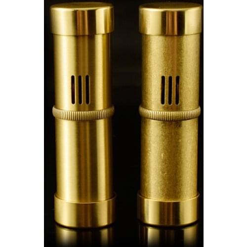 2021 New Cylindrical Retro Kerosene Lighter Brass Press Ignition Creative Personality Windproof Mens Lighter