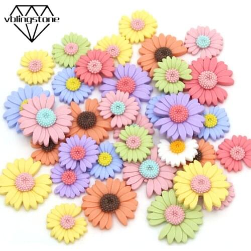 20Pcs Mix Color Daisy Resin Cabochons Flower Shape Flat Back Resin Chrysanthemum Embellishments DIY Hairwear Jewellery PhoneCase