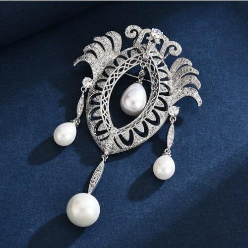 Retro Micro-inlaid Zircon Geometry Crown Brooch Tassel with Pearl Corsage Dress Suit Pin Accessories Pearl Brooches for Women