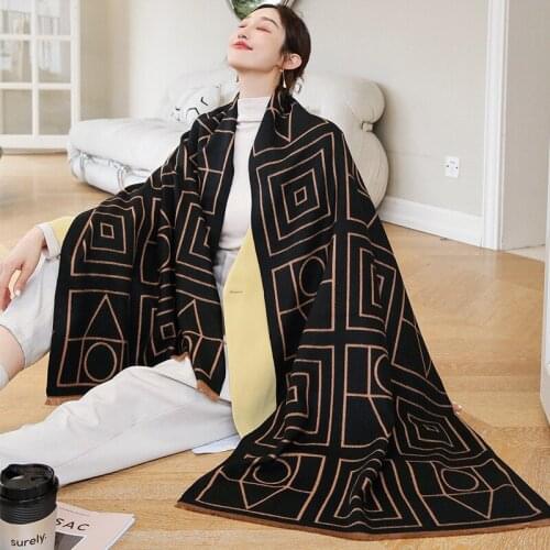 Popular Two-Sided Female Bandanna New Print Dustproof Tassels Scarves Autumn 190X65CM Beach Towel Winter Cashmere Thick Shawls