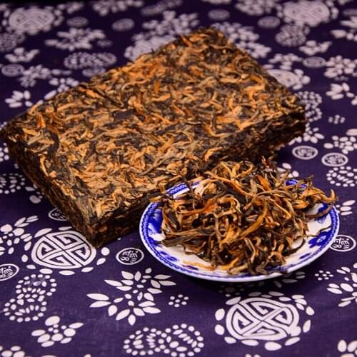 2019 China Yunnan Fengqing Dianhong Ancient Tree Black DIAN HONG Brick 250g