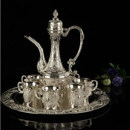 European Engraved Shiny Silver Plating Zinc Alloy Pot with 6 Pieces Cups and Round Tray Set