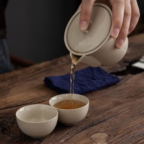One Pot Two Cups Kung Fu Teapot Teacup Out of Grass and Trees Grey Glaze Express Cup Travel Teapot Hand Holding Teapot Set 120ml