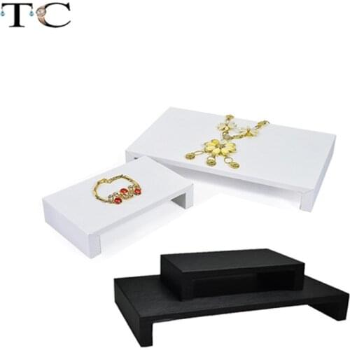 White PU Leather Display Stand for Jewelry Bracelet Watch Stands Necklace Holder Tray Black PU Jewelry Showcases Organizer