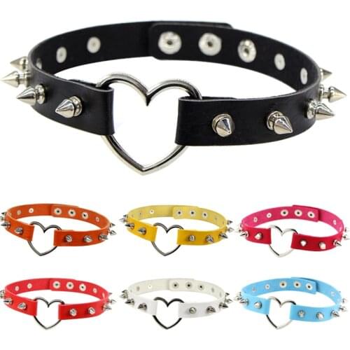 Fashion Sexy Harajuku Heart Pendant Choker Spike Gothic Leather Necklace Women Punk Collar Chocker Necklaces Statement Jewelry