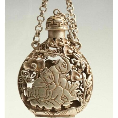CHINA OLD TIBETAN SILVER HANDMADE CHILD SNUFF BOTTLE PENDANT HOLLOW COLLECTION