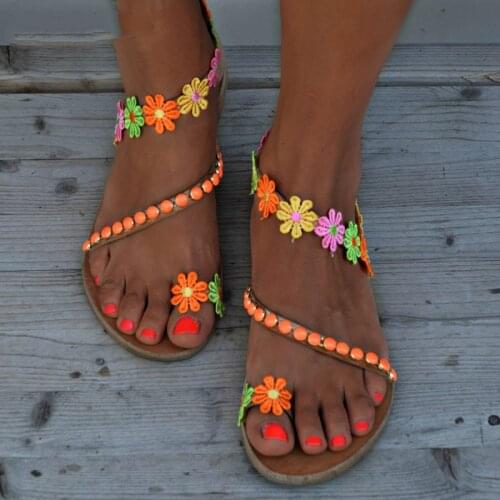 2019 New Bohemia Sandals Women Flat Sandals Colored Flower Flip Flops Slippers Women Summer Casual Shoes Plus Size 35-43 XKD4059