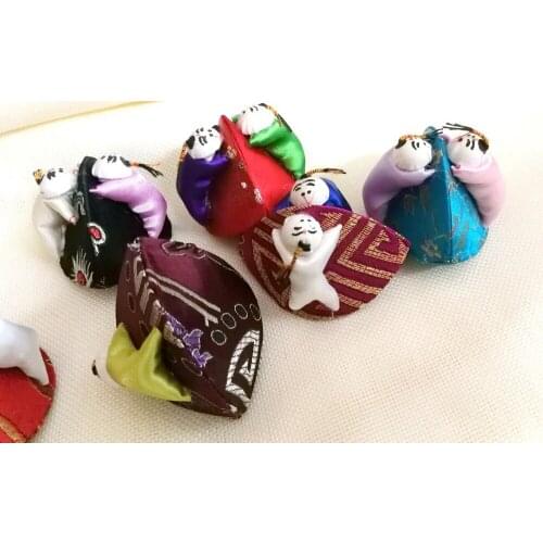 5pcs Random Color Shell shape Embroidery handmade baby Brocade Silk Coin Bags,Purse, Jewelry Bags, rings bag, earring bag 2