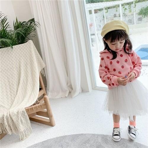 2 3 4 5 6 7 Years Toddler Girls Hoodies Autumn New Arrival Strawberry Print Hooded Sweatshirts for Girls Fashion Kids Clothing