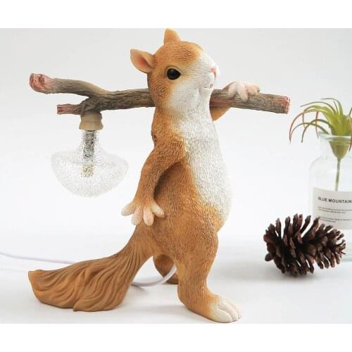 Lovely Resin Squirrel LED Night Light Kids Boy Girlfriend Gift Childrens Room Bedside Table Lamp Animal Bedroom Decor Lamp