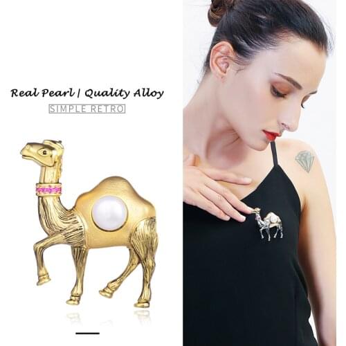Hongye Vintage Camel Freshwater Pearl Brooches Animal Dress Collar Suit Banquet Decoration Brooch Gold Pins jewelry for Women