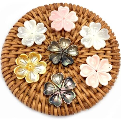 2pcs Natural Sea Shell Pendant Flower Beautiful Lady Jewelry Loose Gems DIY Free Shipping Fashion Earrings Jewelry Pendant