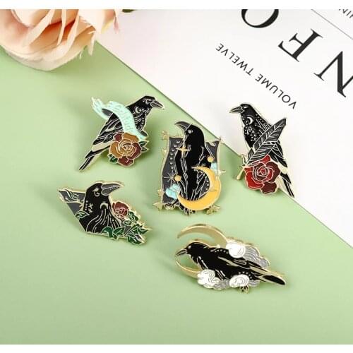 Crows Raven Enamel Pin Black Magpie Birds Feather Moon Flowers Brooches Bag Lapel Pin Punk Badge Gothic Jewelry Gift for Friends