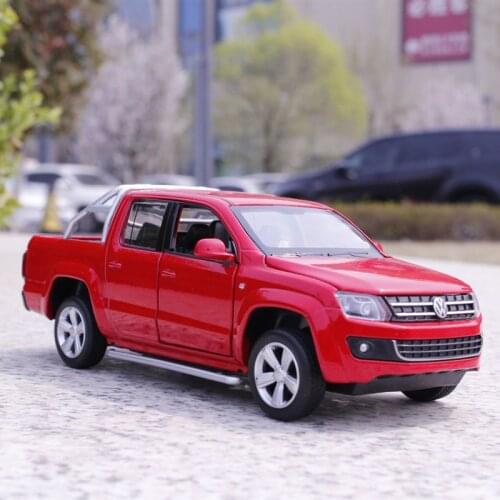 1/32 Volkswagens AMAROK Pickup Alloy Car Model Diecast Metal Toy Off-road Vehicle Model Simulation Collection Childrens Toy Gift