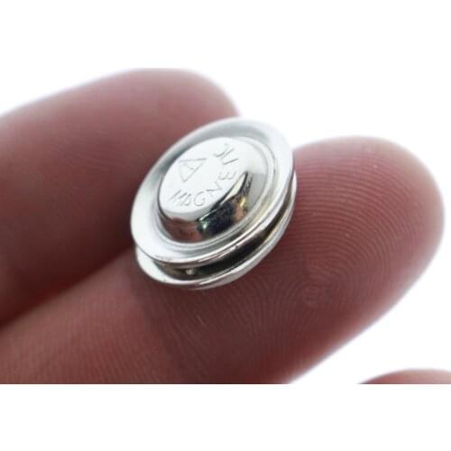 10pcs/lot Strong One Magnetic Name Tag Badge PINS Magnet ID Holder Metal Card Set 17*17mm