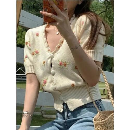 Casual Sweater Shirts Women Knitting V-Neck Knitted Short Puff Sleeve Sleeve Summer Thin Summer Cardigan Outwear for Female 2021