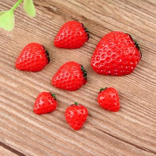 Free Shipping 10pcs/Lot Flatback Resin Cabochon Kawaii Fruit Strawberry Clay Beads Charms Pendant Decoration Material