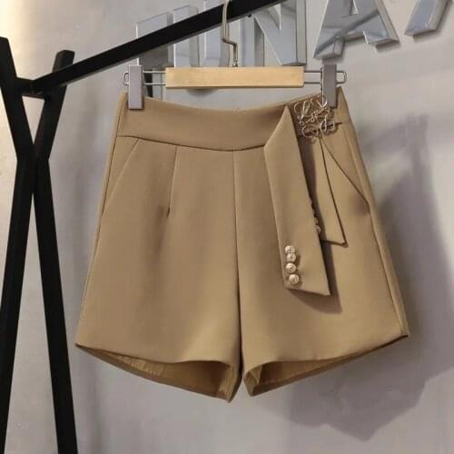 Casual Comfortable Elegant Wild Shorts Women Office Work Shorts Autumn Winter Black White Slim Wide Leg A-line Shorts 2021 New