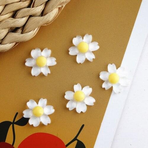 Japanese shimmering pink cherry Hua white daisy flower resin accessories DIY hand made earrings and Earrings