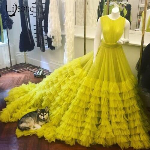 Gorgeous Yellow Very Puffy Ruffles Tulle Ball Gowns Sexy Open Back Tulle Tiered Long Prom Dresses 2020 Prom Gowns