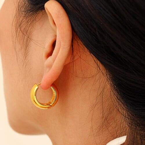 Vintage Round Golden Earclip Earrings For Women 925 Silver Needle Punk Fashion Simple Geometry EarClip Party Jewelry Accessories