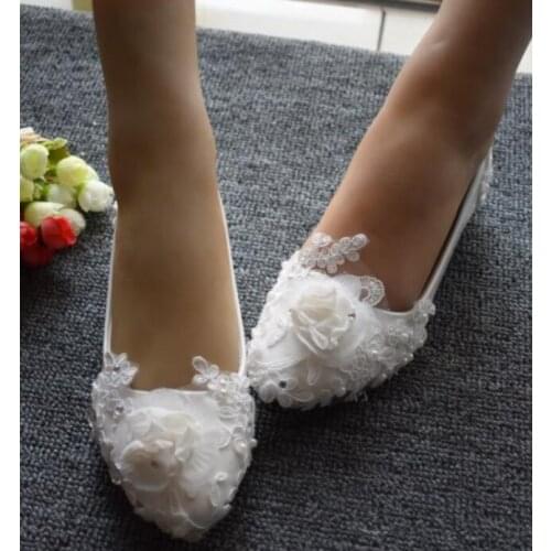 Low heel white laces wedding shoes woman round toes slip on low high heel handmade ladies female womens bridal shoes