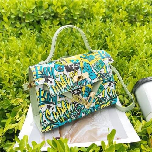 Fashion designer Shoulder Bags brand cheap Women Totes crossbody bags Female Leather Solid Color Chain Handbag for Women 2021