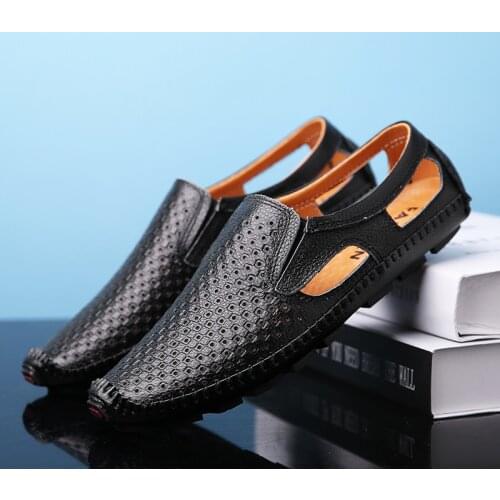 Sandals Shoes For Mens Big Foot Slippers Summer Breathable Genuine Leather Casual Driving Beach Dad Outdoor Soft Men Shoes