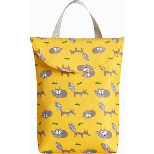 Baby diaper paper diaper paper diaper Storage Bag Diaper Bag portable waterproof hand-held mother and baby mummy bag