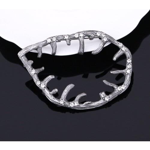 Original Simple Retro Court Brooch for Women Men High-grade Leaf Scarf Buckle Metal Suit Lapel Pins Corsage Hat Pin Accessories