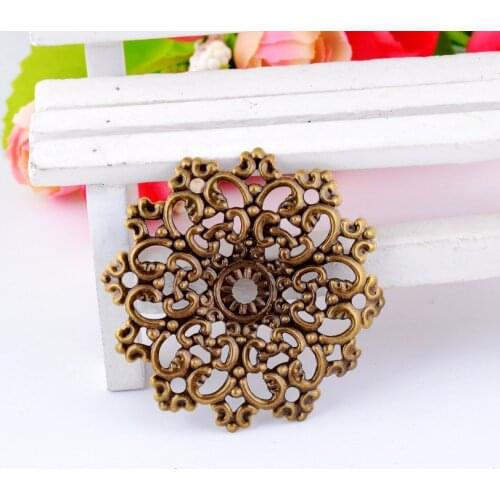 Free shipping 20Pcs Antique Bronze Filigree Flower Wraps Connectors Metal Crafts Decoration DIY Findings 4.7x4.7cm F0307X2
