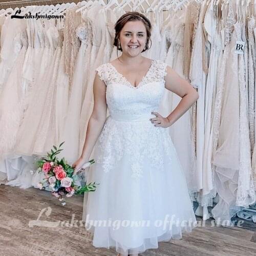 Lakshmigown Wedding Dress Plus Size Sleeveless A-Line Lace Appliques V-Neck Bridal Gowns Elegant Large Size Knee Length Women Go
