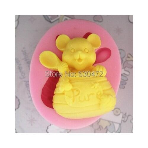 Wholesale/retal ,free shipping,1 pcs C153 Cute mouse clay pottery mould silicone cake mold soap Mold FM