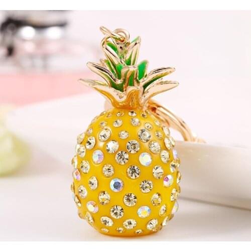 Trending hot products 3d pineapple keychain europe fashion style metal keychains