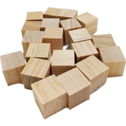 50pcs 20mm Unfinished Craft Wood Cubes Wooden Squares Craft Cubes Squares Dice Natural Blank Wood Blocks for DIY Projects