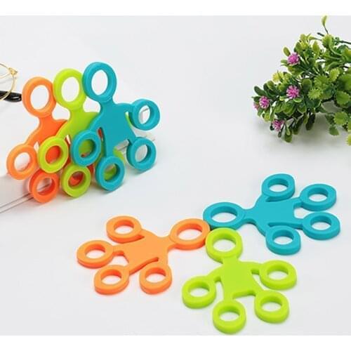 Finger Puller Anti Stress Hand Ring High Elasticity Portable Office Finger Strength Training Band Fan Shaped/Little Man Silicone
