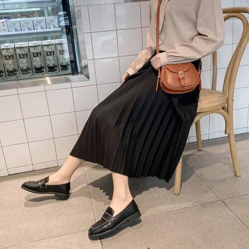 Women flat shoes Spring 2020 New Solid color shallow mouth slip-on non-slip wear-resistant flat Wild office walking shoes U29-44