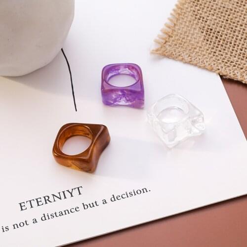 2020 Unique Design Vintage Colorful Resin Arcylic Rings for Women Female Purple White Geometric Ring Wedding Party Jewelry Gift