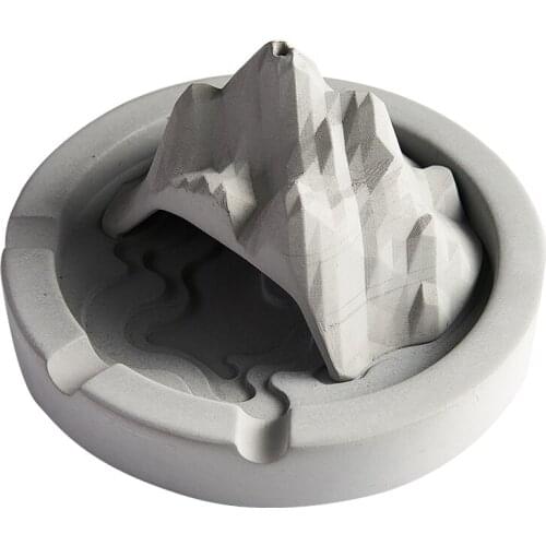 European Creative Castle Cement Ashtray Office Desktop Living Room Decoration Modern Gray Textured Ashtray Gift for Boyfriend