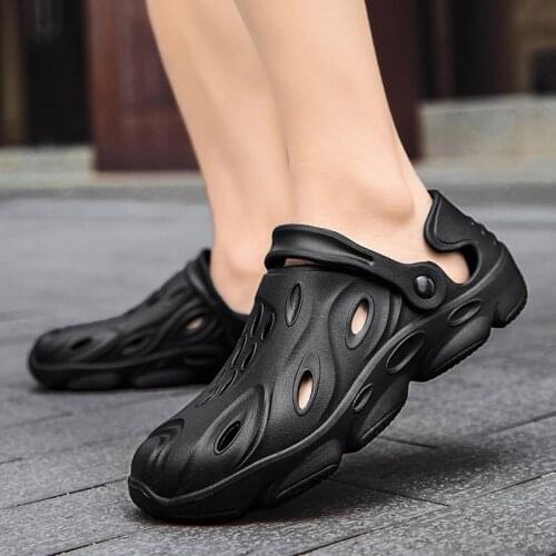Wear Resistant Slippers 2021 Men Sandals Summer Beach Clogs Wading Mens Sandals Black White Outdoor Antiskid Sports Slippers