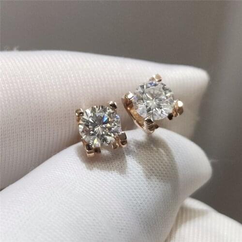 100% Real 18K Rose Gold Excellent Cut 0.5 Carat Diamond Test Passed D Color Moissanite Cow Head Stud Earrings Female Jewelry