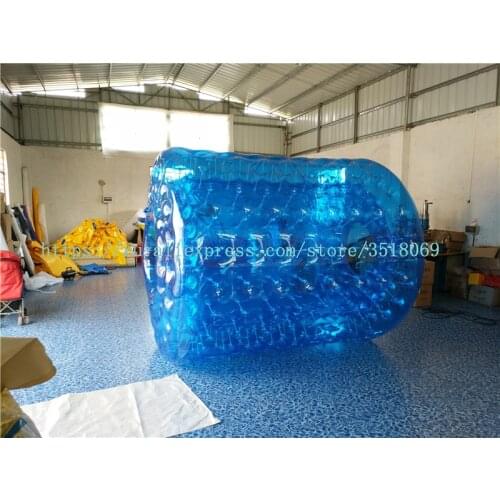The sale of blue PVC water inflatable roller balls, water park amusement equipment, can be used for commercial purposes
