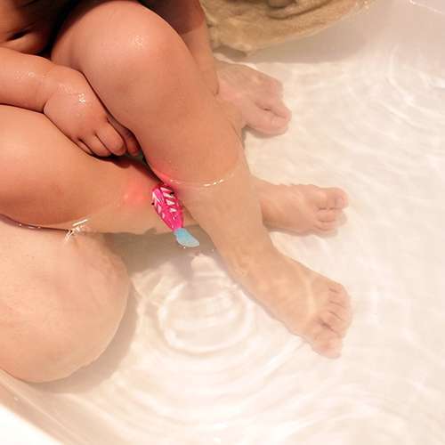 Toy Plastic Sea Life Luminous Electric Electronic Pet Fish Magic Music Fishes Machine Swimming Bath Water Children Toys 2021